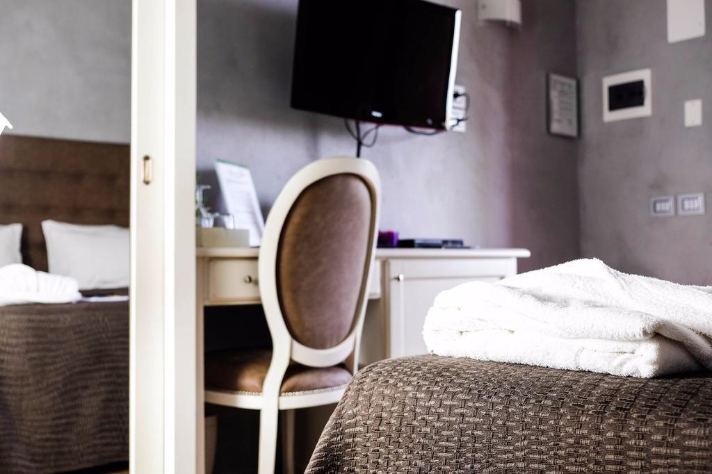 Bed and Breakfast Sweet Life Пескьера-дель-Гарда Экстерьер фото